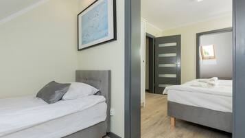 House, 4 Bedrooms, Terrace, Garden View | 4 bedrooms, iron/ironing board, cribs/infant beds, bed sheets