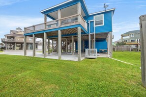 Exterior - Veronie Villa, Veronie Villa - 100 Steps to the Beach! Great Relaxing Ocean Views (Bolivar Peninsula)
