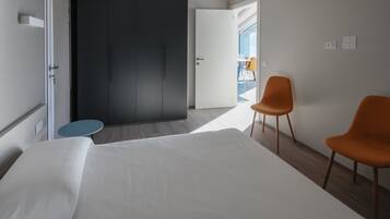 Apartment, 1 Bedroom, Lake View (Maestrale) | 1 bedroom, free WiFi, bed sheets