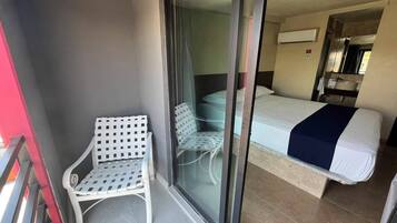 Standard Room, Balcony | Balcony