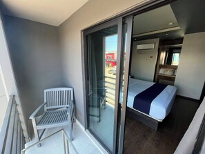 Free WiFi, bed sheets - Hotel Rose Ensenada (Ensenada)