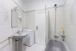 Haartrockner, Handtücher