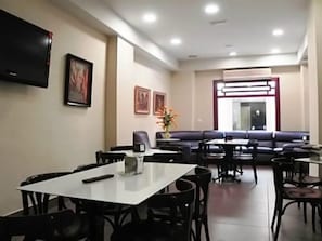 Dining - Las Nieves (Granada)