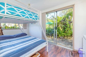 3 bedrooms, WiFi, bed sheets