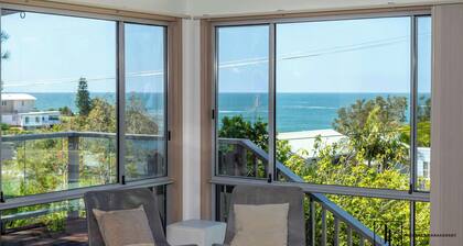 Pet-Friendly, Ocean Views & Wifi |Whispering Palms