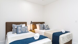 2 bedrooms, iron/ironing board, Internet, bed sheets