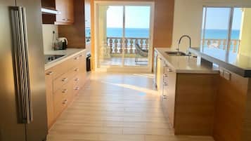 Kühlschrank, Wasserkocher