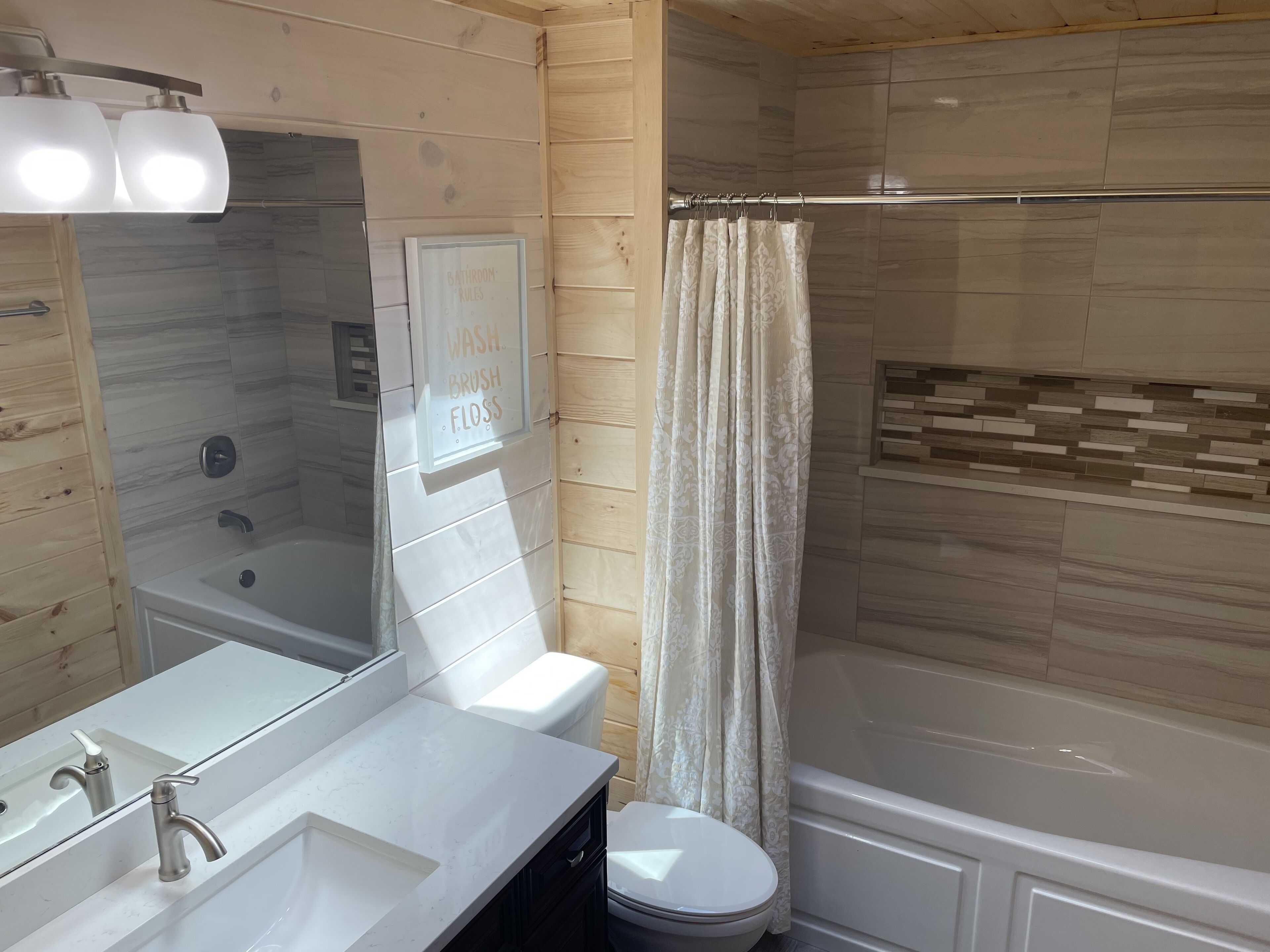 View Paradise of Bluff Mountain