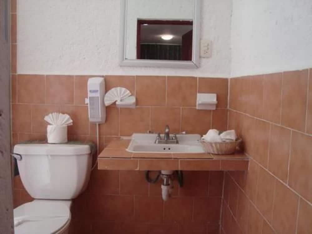 Grand Royal Lagoon by null