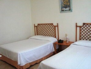 Room - Grand Royal Lagoon (Cancun)