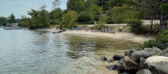 Newfound Lake, Bristol NH Lakefront Cottage