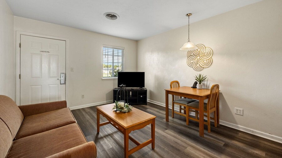 Affordable Suites Graham