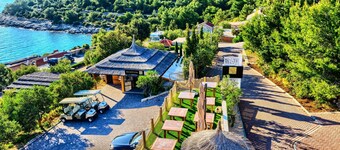 Luxury Bungalow Lei with Pool