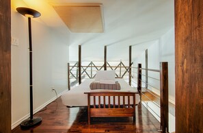 Iron/ironing board, travel cot, free WiFi, bed sheets - Les Lofts St-Jo - By Les Lofts Vieux-Québec (Québec City)