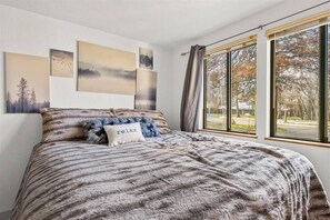 1 chambre, fer et planche à repasser, lit parapluie, Wi-Fi