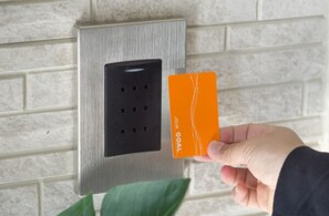 1 dormitori, escriptori, planxa i posts de planxar i wifi gratuïta 