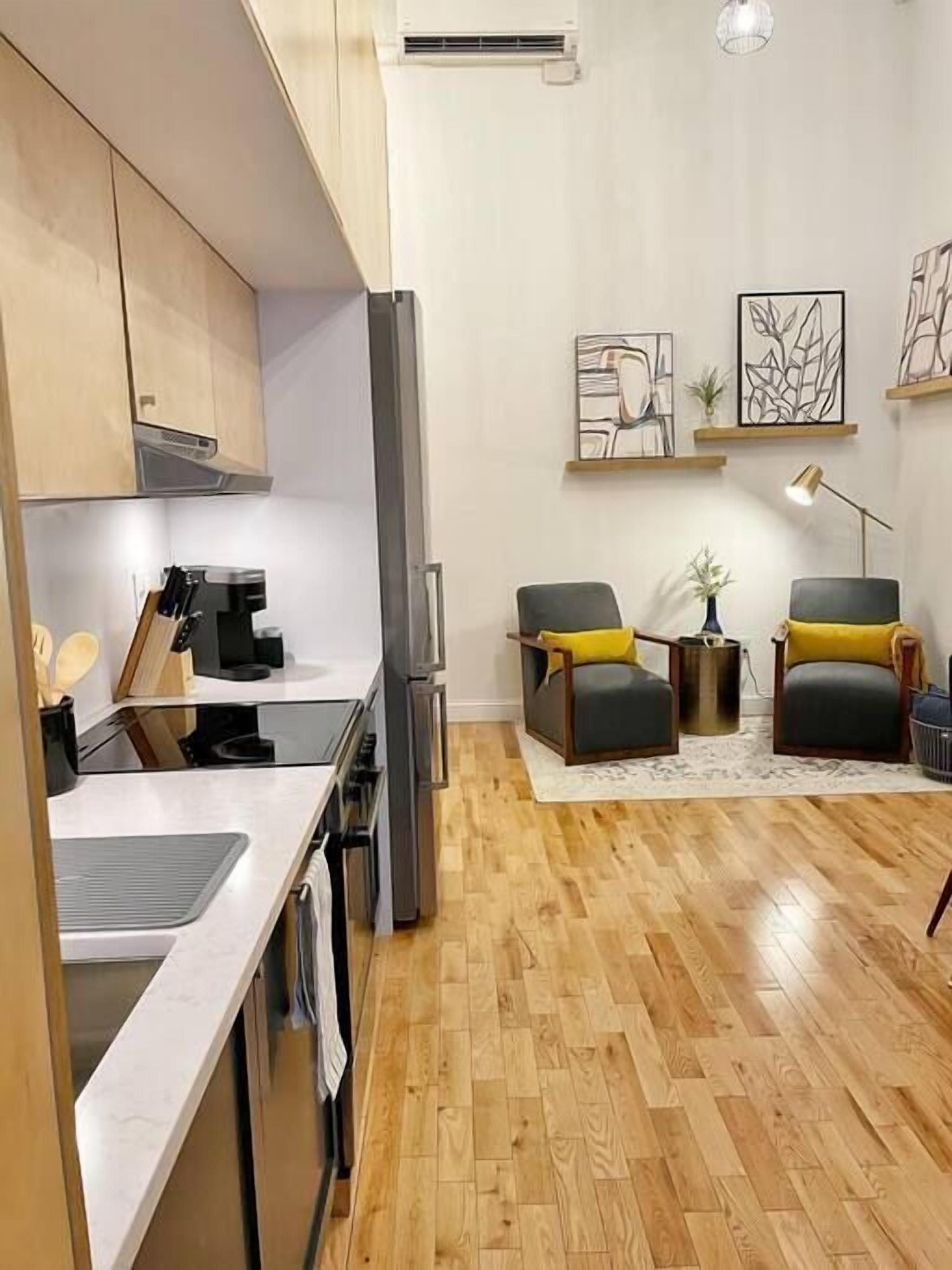 #202 · Yale area-gorgeous, modern studio w/loft #202