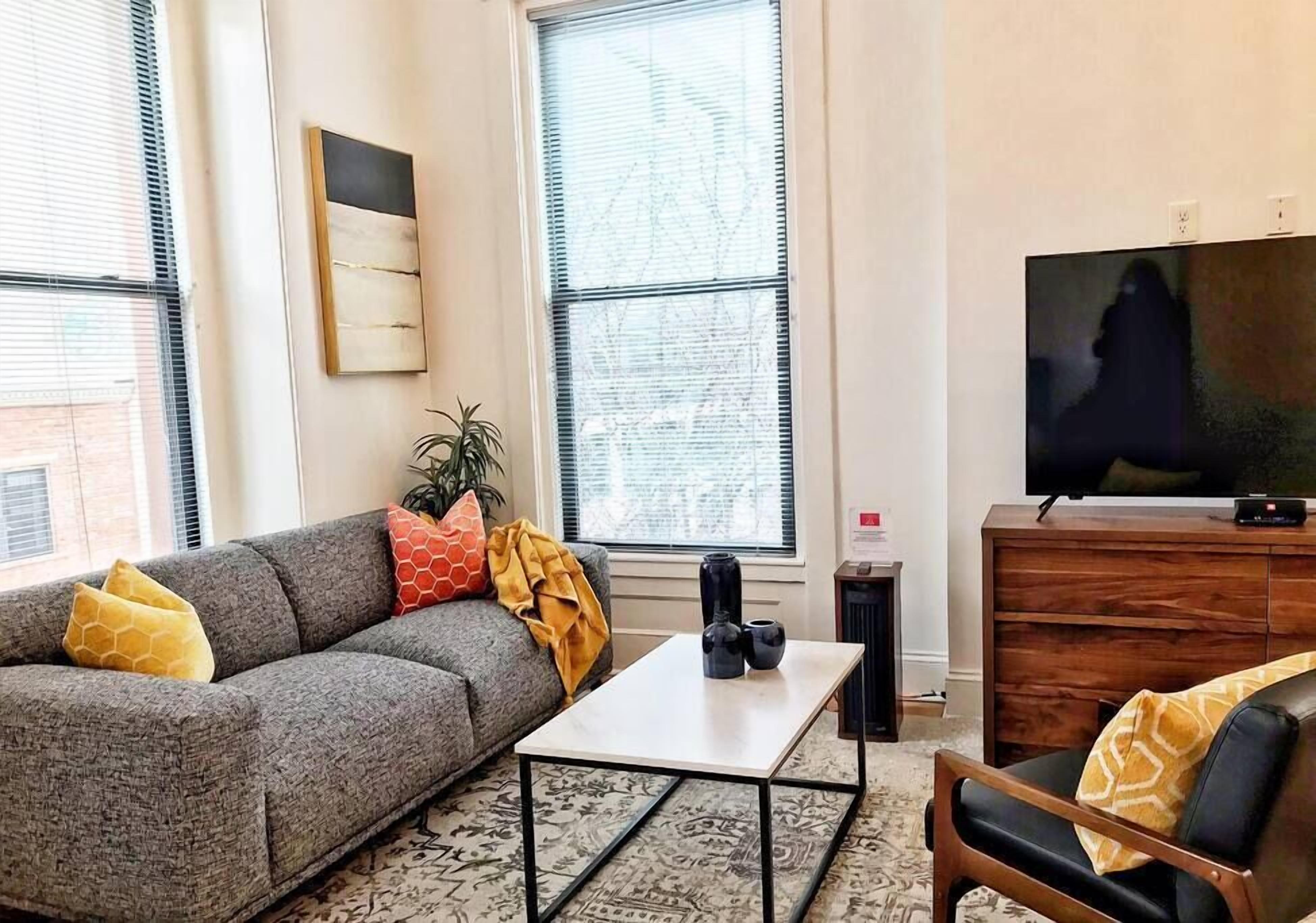 #301 · Yale area-beautiful large studio w/natural light #301