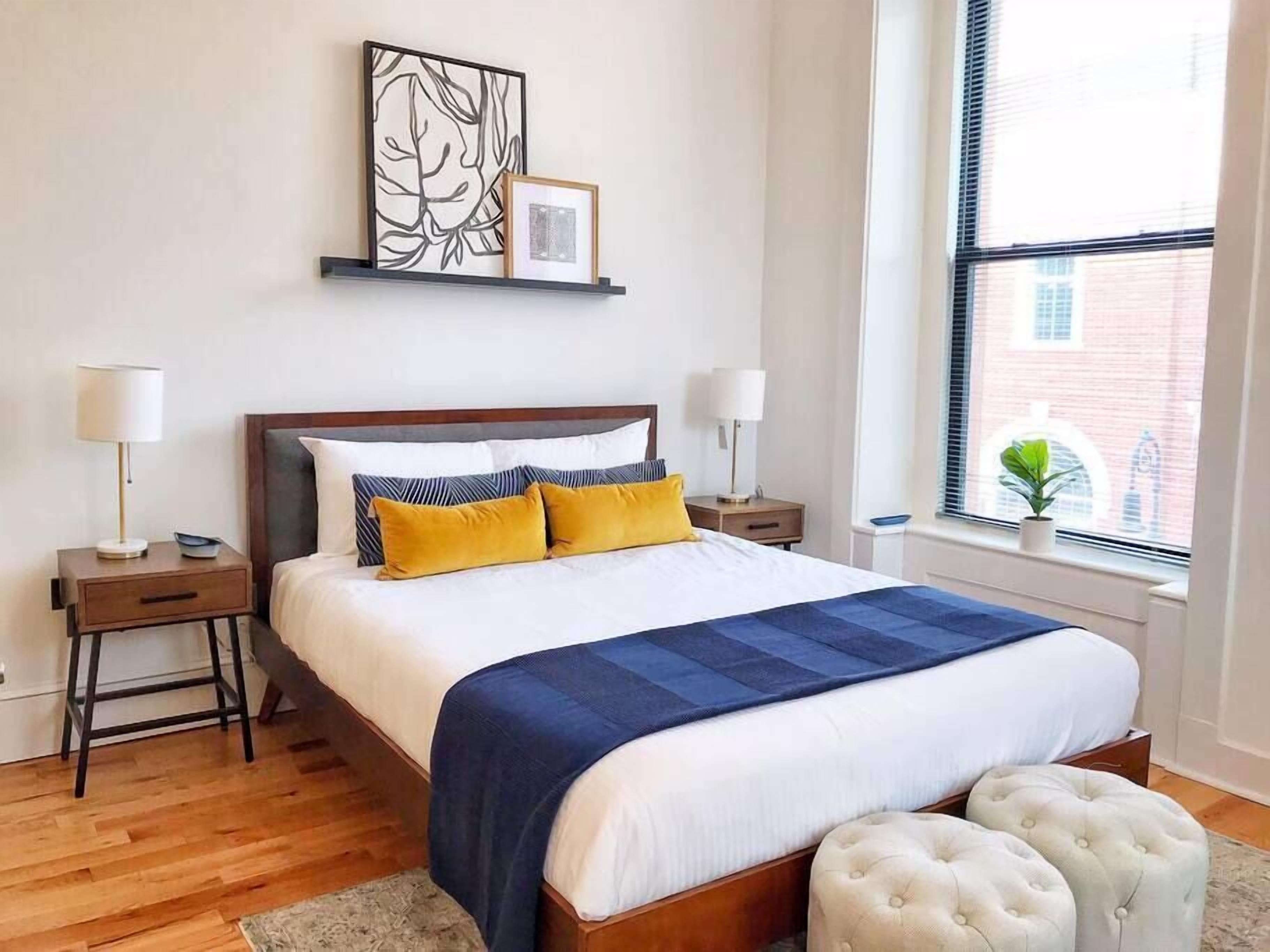 #301 · Yale area-beautiful large studio w/natural light #301