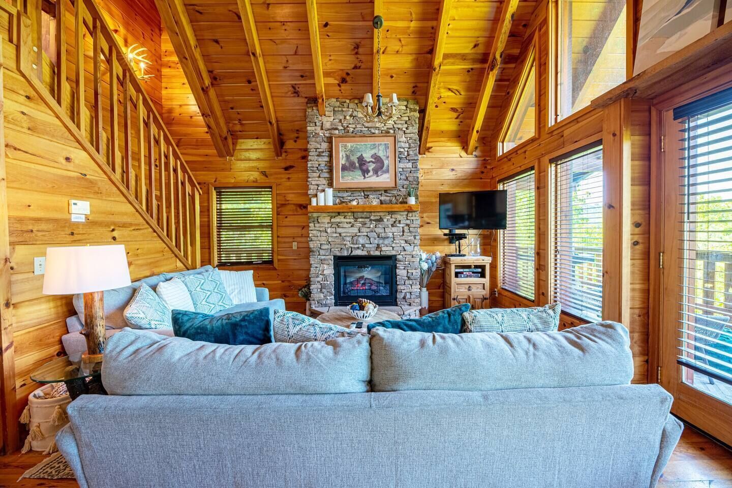 Relaxing Mountain View Cabin~Deck~Hot tub