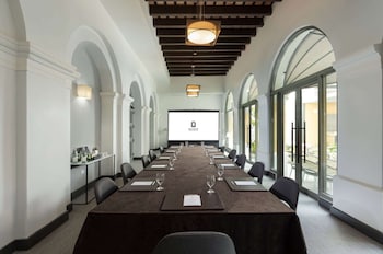 Meeting space at Palacio Provincial San Juan, Curio Collection by Hilton