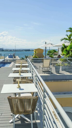 Frokost, lunsj og middag serveres