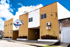 واجهة المنشأة