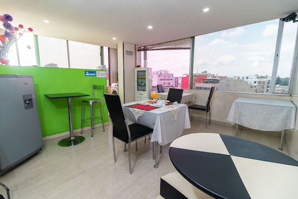 Restaurant - Hotel Titan JJ (Bogotá)