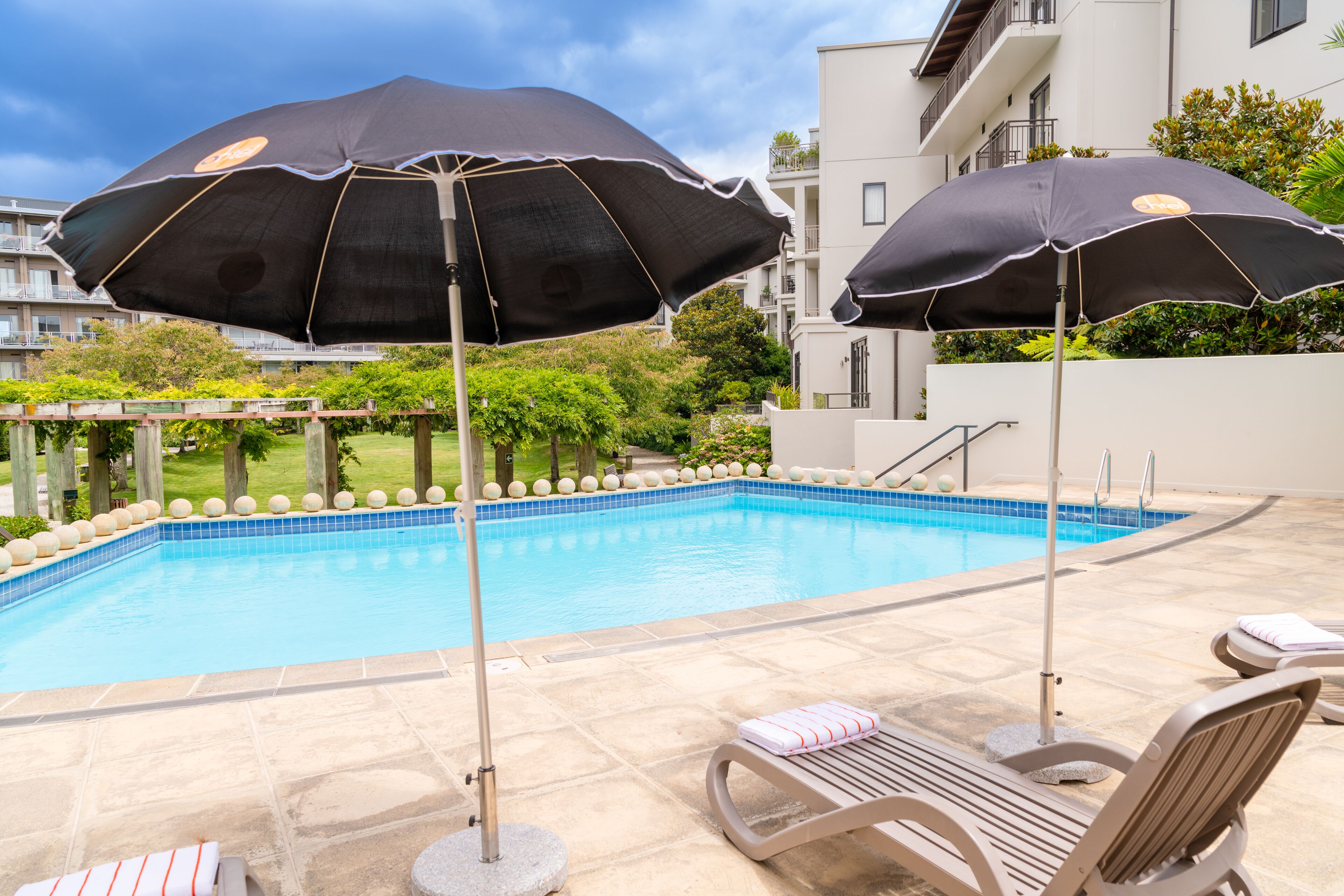 Kolam renang outdoor