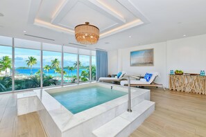 Salas de tratamiento para parejas, tina de hidromasaje y baño de vapor