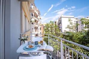 Outdoor dining - Style Apartment in Sorrento Centre (Sorrento)