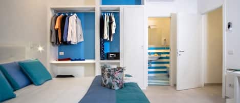 3 slaapkamers, een kluis op de kamer, een strijkplank/strijkijzer