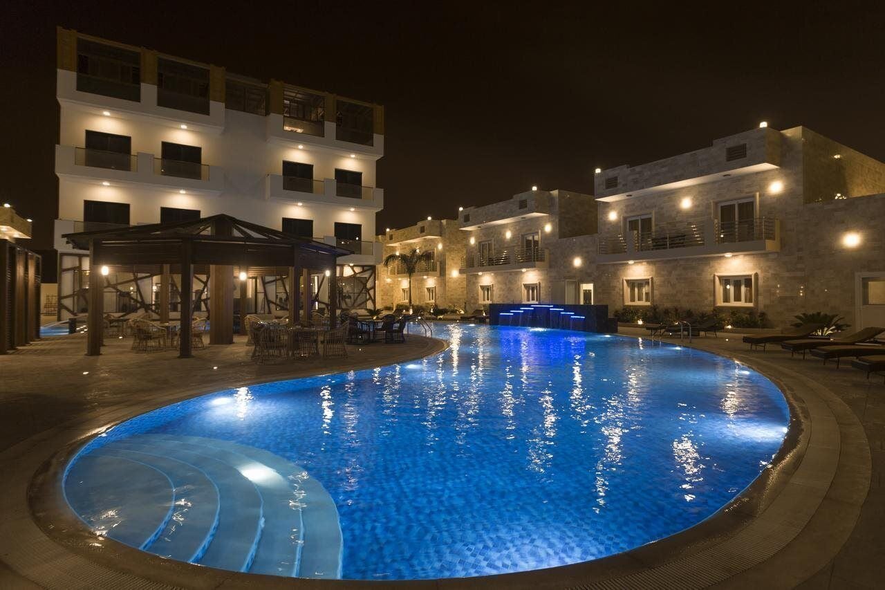 Indoor pool, outdoor pool