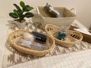 ヘアドライヤー、タオル