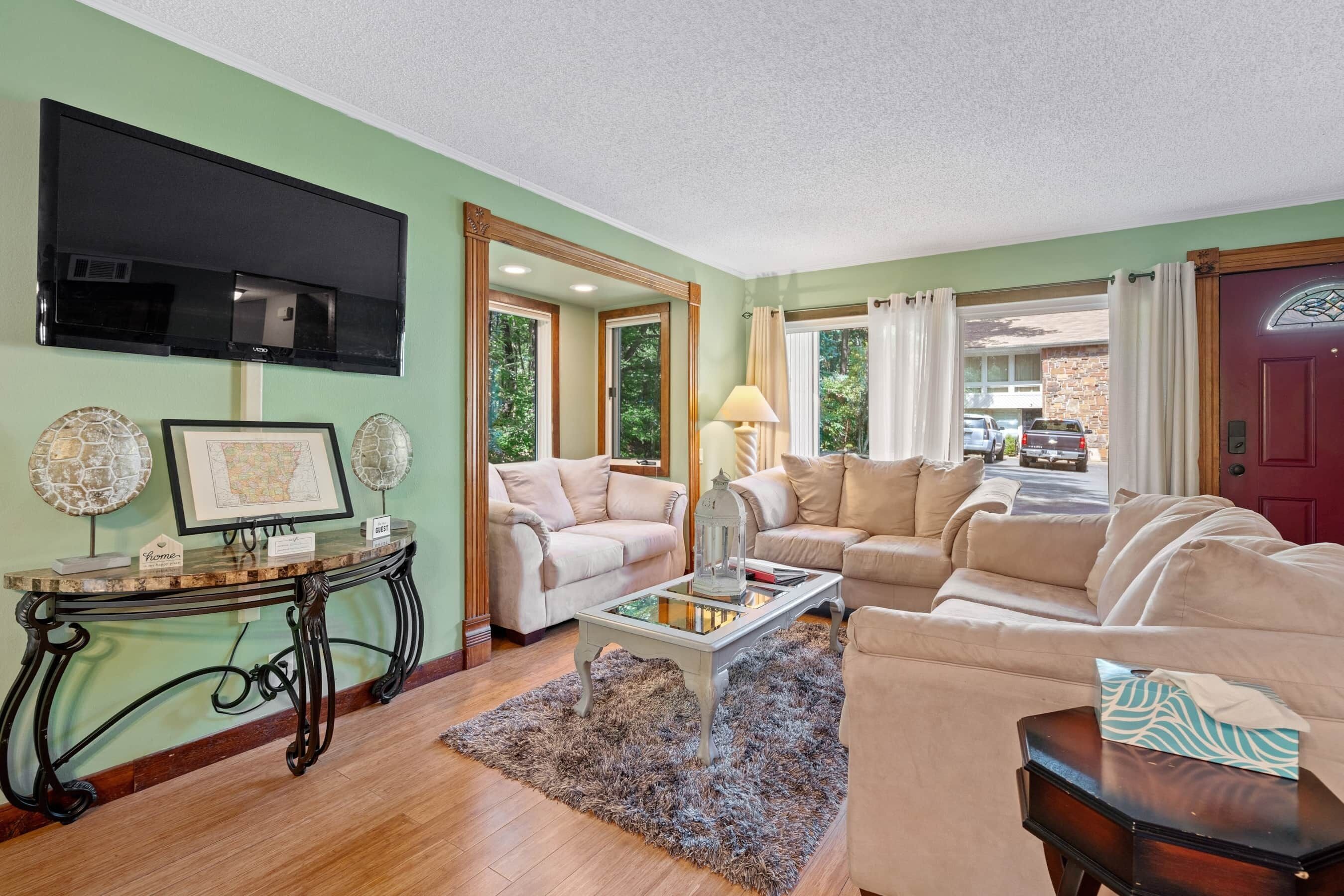 1 NACOZARI LANE HOT SPRINGS VILLAGE