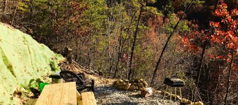 Cozy, absolutely secluded Mountain Cabin,Pet Friendly,spectacular Views,hiking