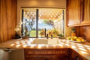 Interior - WEK 32B Remodeled Wailea Getaway w AC Pool (Kihei)