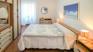 2 Schlafzimmer, Reisekinderbett, kostenloses WLAN