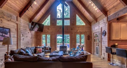 Spacious Log Villa 6700sf Hot tub-wine country-19ac