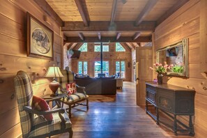 Televisión, chimenea, videojuegos, mesa de ping pong