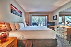 2 bedrooms, iron/ironing board, Internet, bed sheets