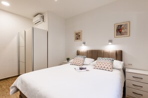 Strykejern/-brett, wi-fi (inkludert) og sengetøy