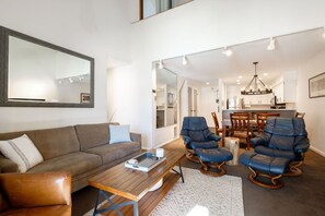 TV, fireplace, DVD player