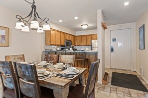 Dining - True Ski-In/Ski-Out to Park City Mountain Resort With Hot Tub and Heated Pools (Park City)
