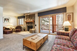 TV, fireplace, DVD player