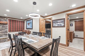 Dining - Managed by Park City Lodging-True Ski-In/Ski-Out to Park City Mountain Resort! (Park City)