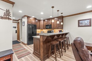 Fridge, microwave, stovetop, dishwasher - True Ski-In/Ski-Out to Park City Mountain Resort! (Park City)
