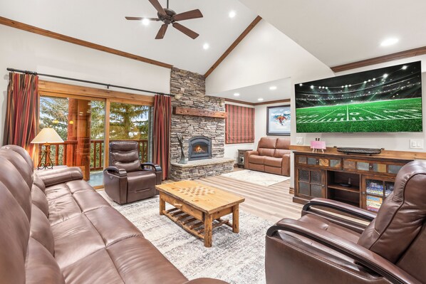 TV, fireplace, DVD player