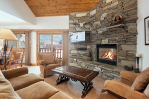 TV, fireplace, DVD player