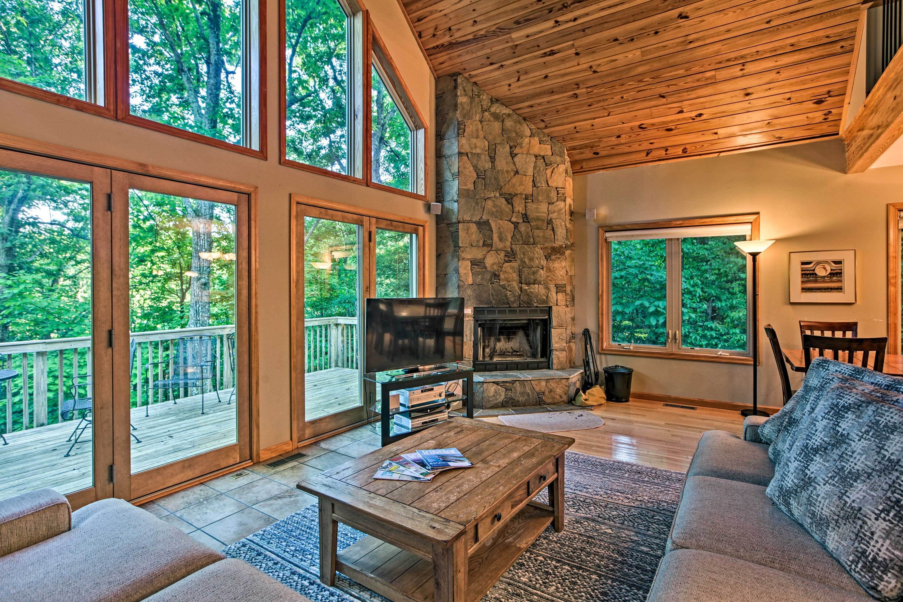 Mtn Home w/ Nature Preserve Views By Hiking Trails